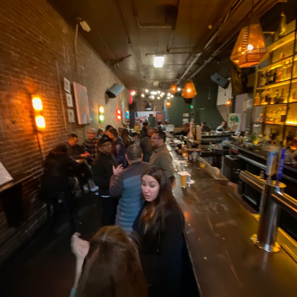 3/9/2020にUltraJbone166がSomar Bar and Loungeで撮った写真