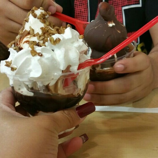 Dairy Queen Ice Cream Parlor