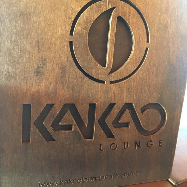 รูปภาพถ่ายที่ Kakao Lounge โดย Sami A. เมื่อ 9/7/2019