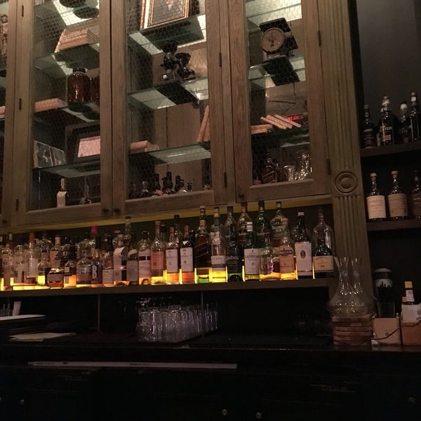 Decent whiskey selection, but the cocktails don't feature that much whiskey! Potential is here, but the drink menu needs a revamp.