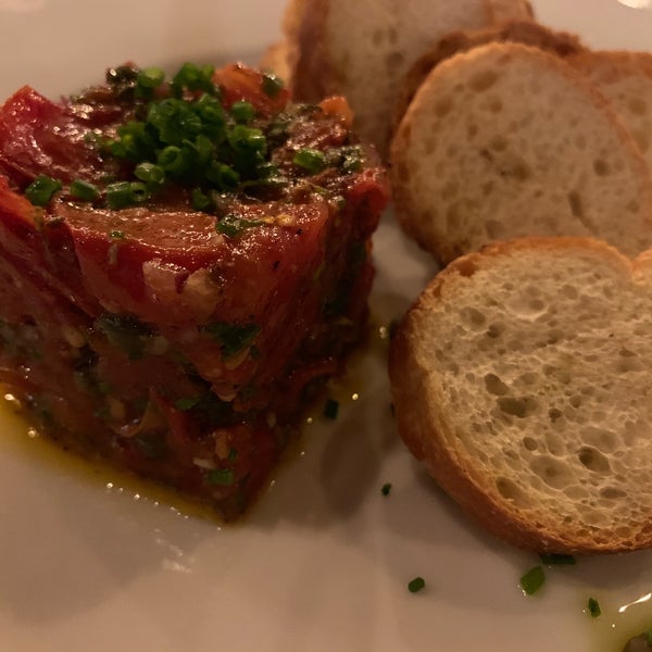 This place is great for fancy vegetarian and vegan food. Ask for a vegetarian menu. The tomato tartare is a fantastic appetizer.