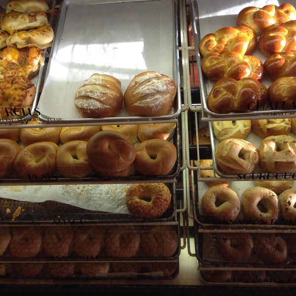 Noah's Bagels Bagel Shop