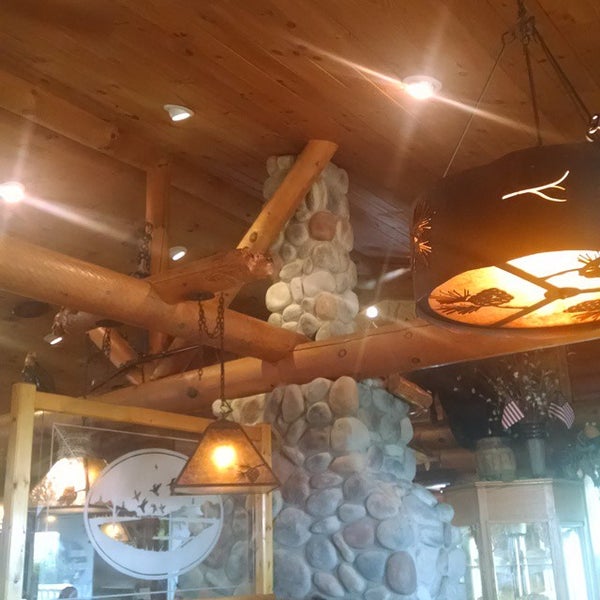 Photo taken at Log Cabin Family Restaurant by Ryan S. on 5/23/2015
