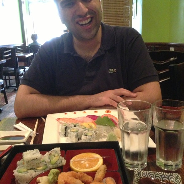 6/8/2013에 John S.님이 SoHo Sushi에서 찍은 사진