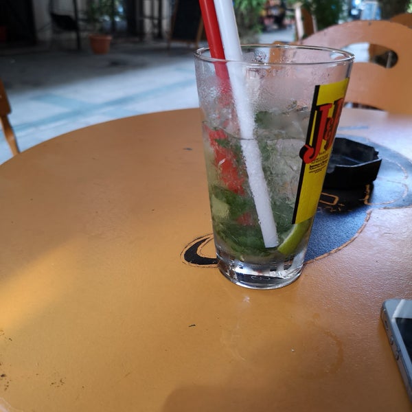 7/26/2018에 SeRDaR D.님이 Vosvos Cafe&#39;Bar에서 찍은 사진