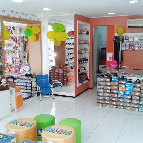 Photos at Esquisitinha Calçados Infantis - Aldeota - 1 tip
