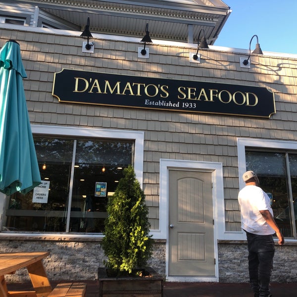 Photo taken at D&#39;Amato&#39;s Seafood II by Maza M. on 8/18/2020