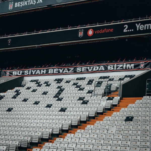 Foto tirada no(a) Tüpraş Stadyumu por KASIM G. em 2/7/2021