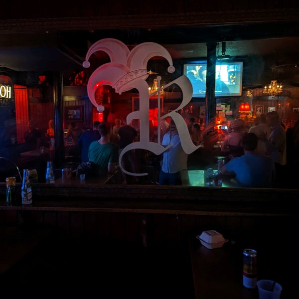 Баре r&r). Бар в норвегии. R bar. Бар в сан франциско. R bar.