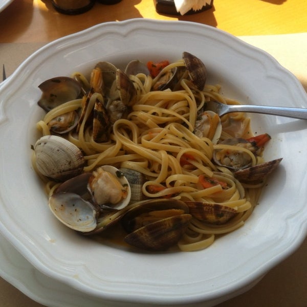 Linguine alle vongole - awesome!!!