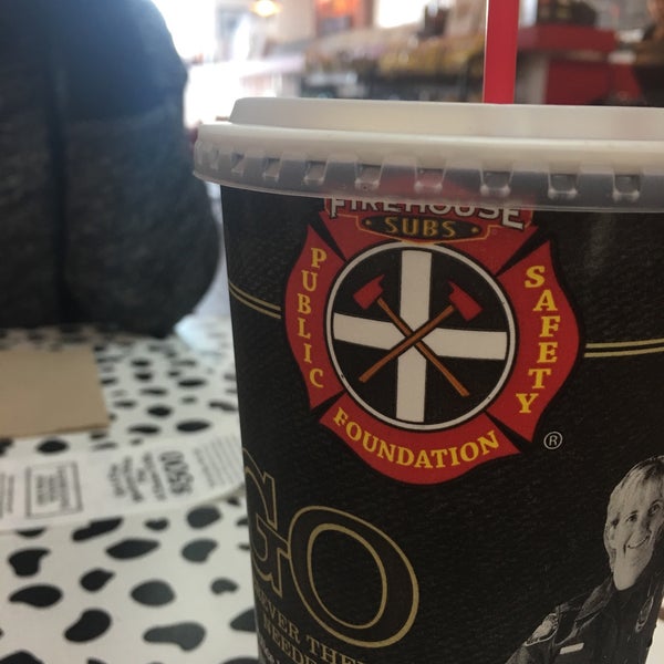 Firehouse Subs Kansas City'de Sandviç Noktası