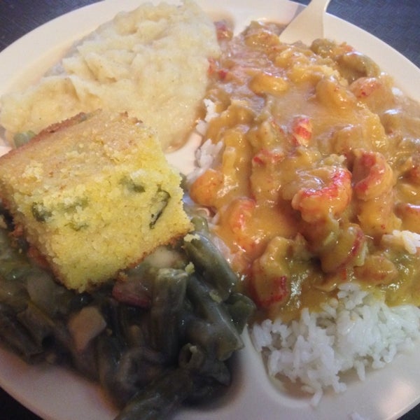 รูปภาพถ่ายที่ Zydeco Louisiana Diner โดย Raul M. เมื่อ 4/25/2014
