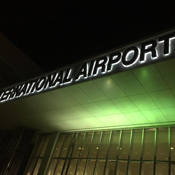 Foto scattata a Aeroporto internazionale &quot;Re Fahd&quot; (DMM) da LEADER01 . il 10/3/2015
