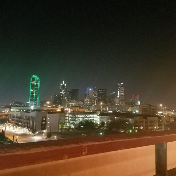 9/24/2016にMunir N.がNYLO Dallas South Sideで撮った写真