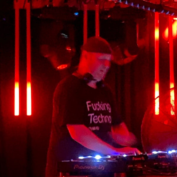 Brown Alley Melbourne CBD 2 tips