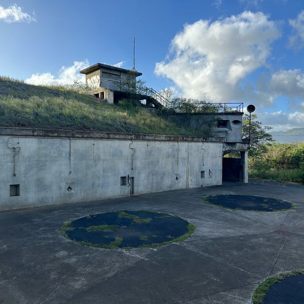 Battery Harlow Military Base in Honolulu