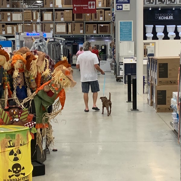 Lowe S Hardware Store In North Naples
