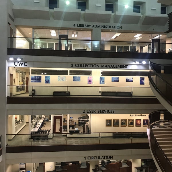 1/23/2018にFATIMAがJames E. Walker Library (LIB)で撮った写真