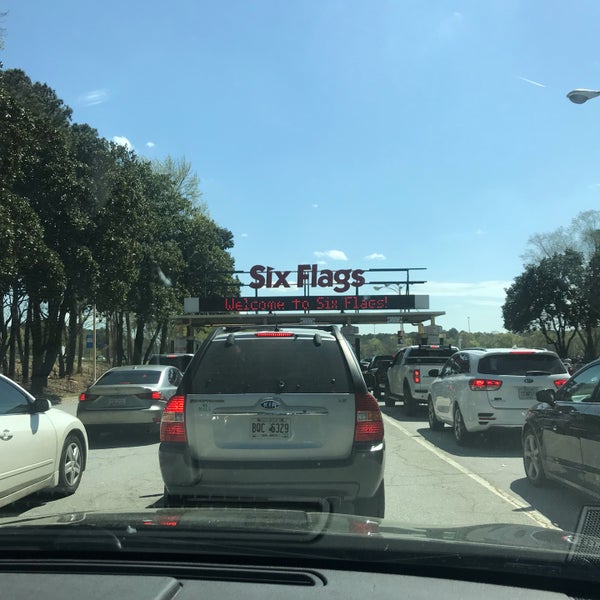 Photo taken at Six Flags Over Georgia by FATIMA on 3/30/2019