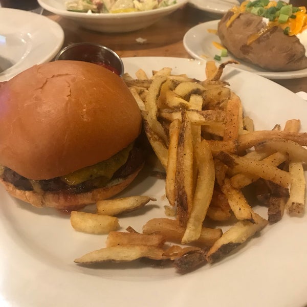 Jim 'N Nick's BarBQ Murfreesboro'da Barbekü Restoranı