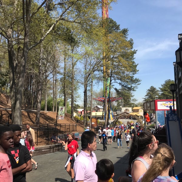 Photo taken at Six Flags Over Georgia by FATIMA on 3/30/2019