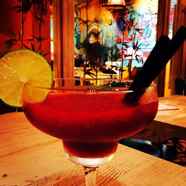 1/4/2017 tarihinde M€L€K T.ziyaretçi tarafından La Paz Café Bar America Latina'de çekilen fotoğraf