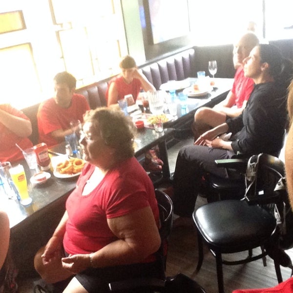 7/13/2014 tarihinde Brian F.ziyaretçi tarafından Park Plaza Restaurant'de çekilen fotoğraf