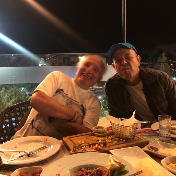Das Foto wurde bei Keyif Restaurant von Nurşen D. am 7/14/2021 aufgenommen