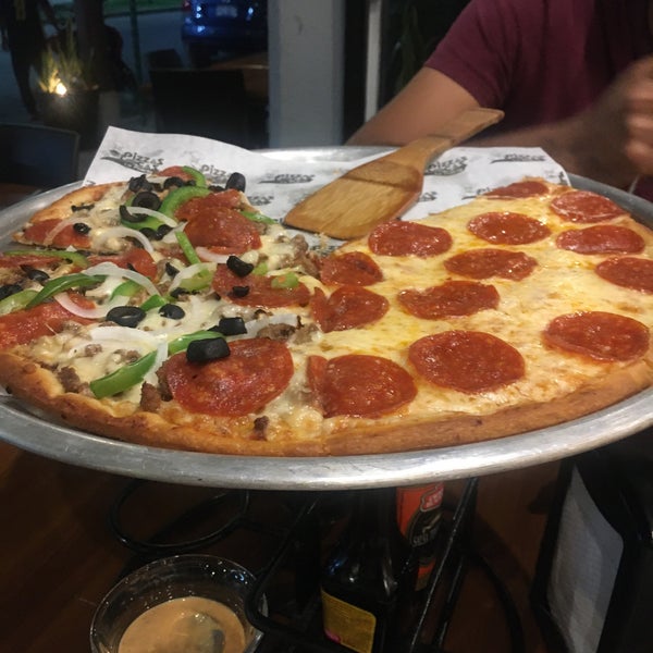 Pizzas Locas, La Puerta Pizzeria