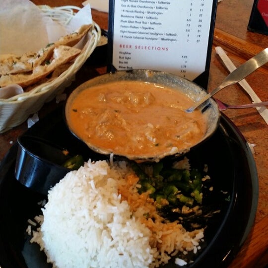 2/28/2014 tarihinde Leina D.ziyaretçi tarafından Tarka Indian Kitchen'de çekilen fotoğraf