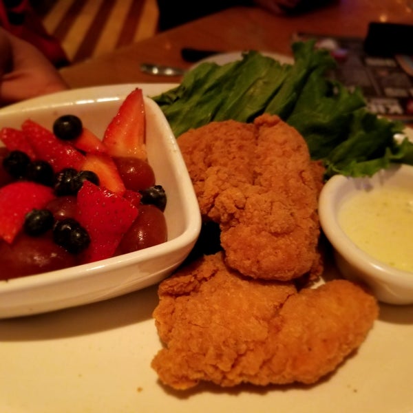 Photo taken at BJ&#39;s Restaurant &amp; Brewhouse by Kevan K. on 10/15/2018