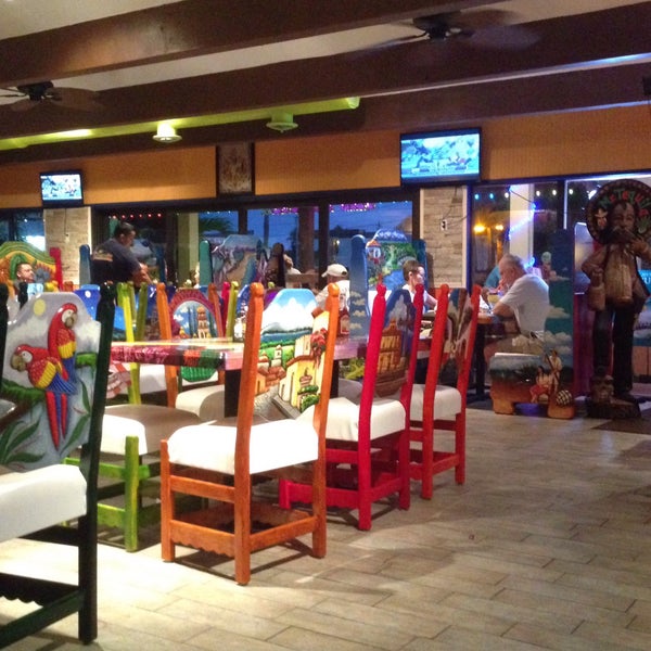 Foto tirada no(a) Mr. Tequila Mexican Restaurant por Vander L. em 3/14/2015