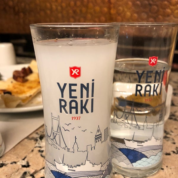 Das Foto wurde bei Göksu Marine Restaurant von Ahmet Can Y. am 2/9/2018 aufgenommen