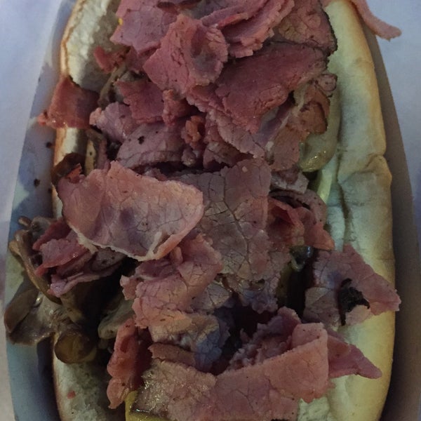Снимок сделан в Pink&#39;s Hot Dogs пользователем Nl3m 9/7/2015