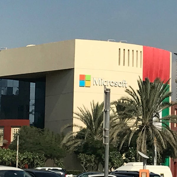 Photo prise au Dubai Internet City par Maha I. le12/18/2017