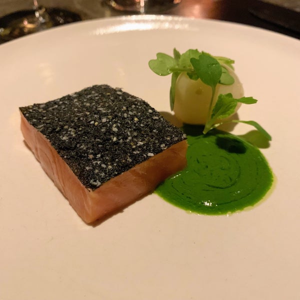 Photo taken at The Restaurant at Meadowood by Noah W. on 12/2/2018