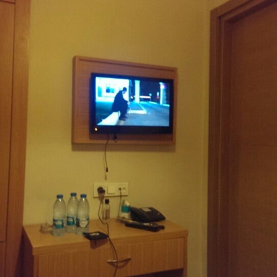 Foto scattata a Cetinkaya Hotel da Emre S. il 5/2/2014