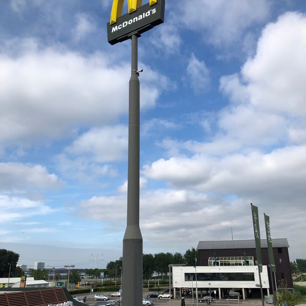 Foto tirada no(a) McDonald&#39;s por Jassie 💕 P. em 7/16/2019