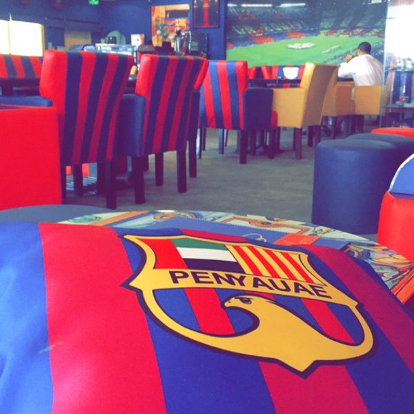 รูปภาพถ่ายที่ Villa Barcelona Cafe โดย Khalifa A. เมื่อ 6/16/2015
