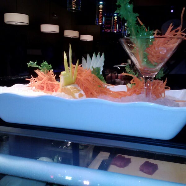 Photo taken at Sushi Yama Asian Bistro by Jane F. on 11/27/2013