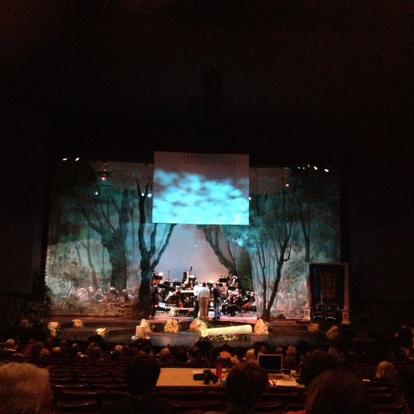 Foto diambil di Bob Carr Performing Arts Centre oleh Kaitlin D. pada 4/26/2013