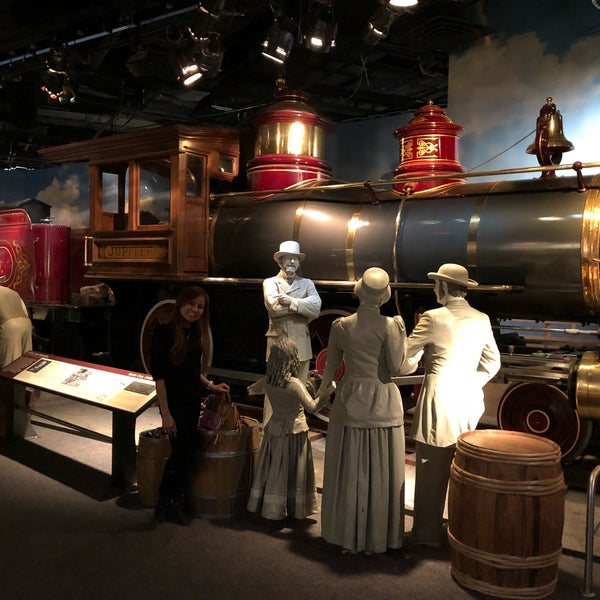 Kenneth E. Behring Family Rotunda - Smithsonian's National Museum of ...