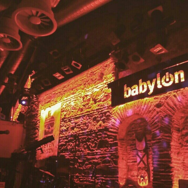 Foto diambil di Babylon Lounge oleh ... pada 3/18/2015