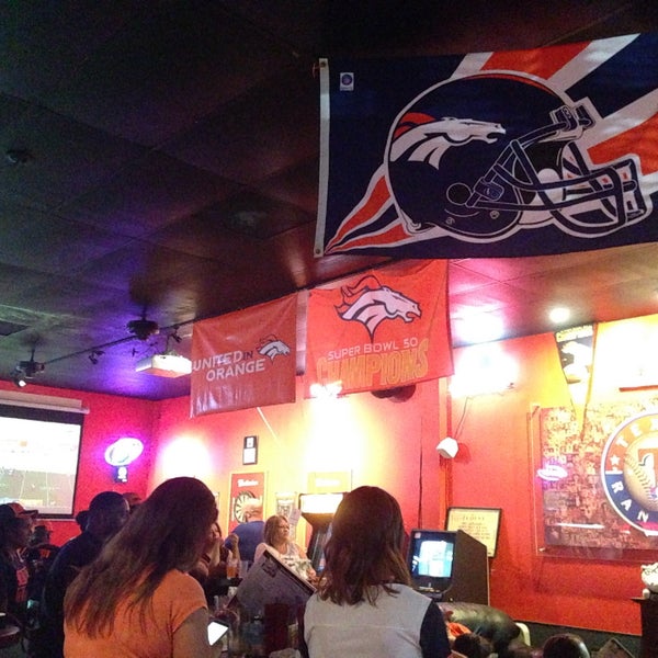 Denver Broncos fan bar in Dallas! Bud light pitcher for $7.50 during game time is a great deal. Go Broncos!