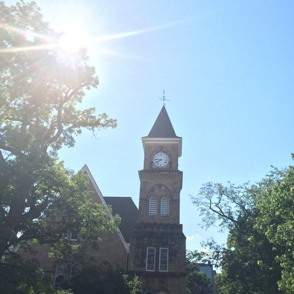 Foto diambil di University of Wisconsin - Madison oleh Pavel D. pada 8/13/2015