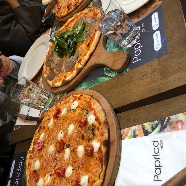 Foto diambil di Paprica Ristorante&amp;Pizza oleh Zehra T. pada 11/10/2018