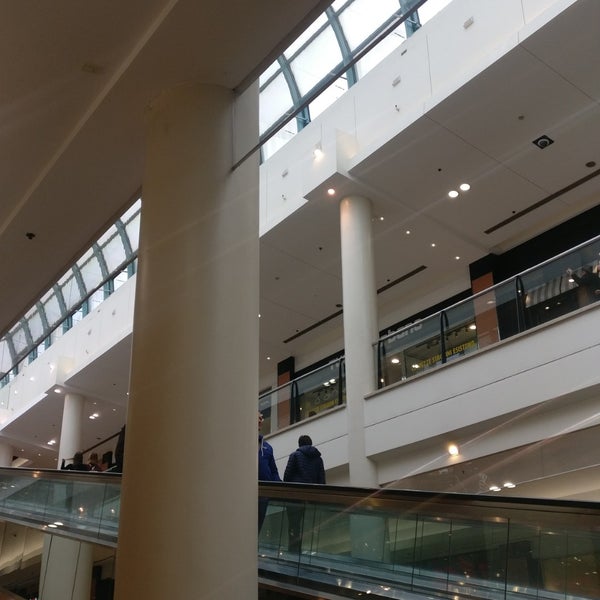 Photo taken at Oriocenter by ilariapic on 5/18/2019