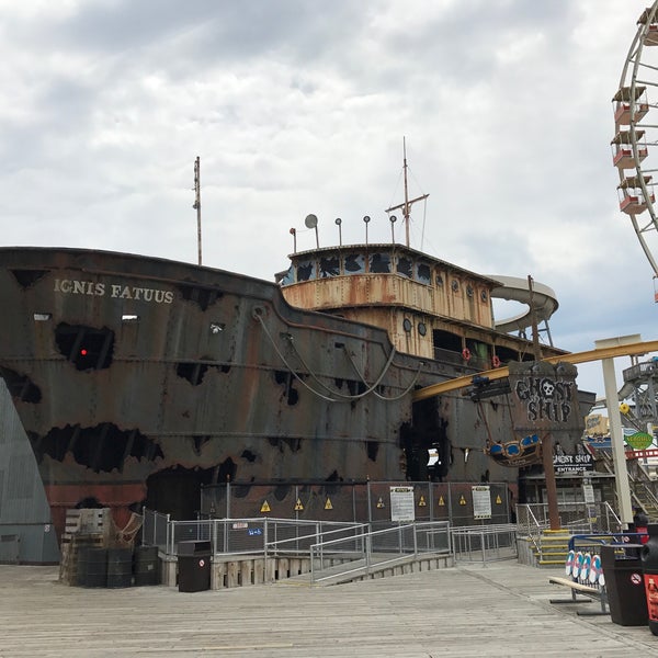 Ghost Ship Theme Ghost Ship Theme