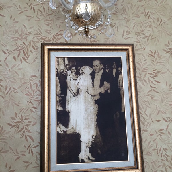 aynur gelinlik ve moda evi