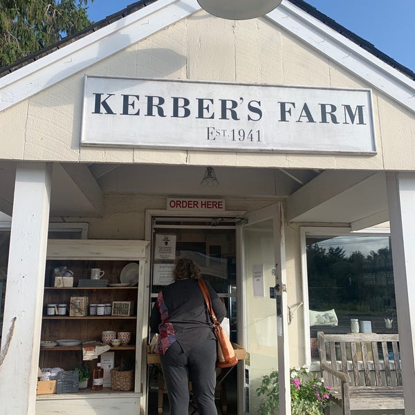 Photo taken at Kerber&#39;s Farm by Mark H. on 9/13/2020